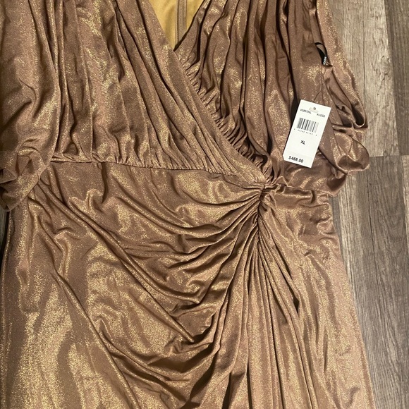 Glamorous Gold Long Sleeve Dress - Picture 10 of 11